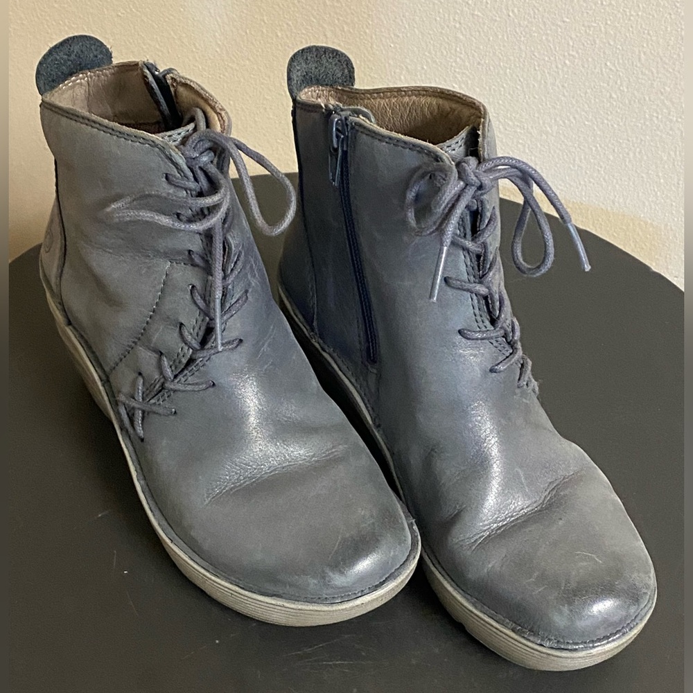 Bionica Leather Corset Lace-Up Wedge Booties - Gray